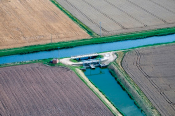 Ariel photograph of the Little Holland Sluice